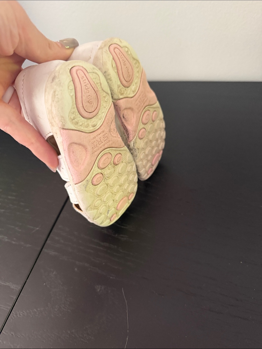 Stride Rite Cream/White Leather Toddler Sandals - Picture 4 of 4